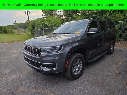 Baltic Gray Metallic Clearcoat 2023 Jeep Wagoneer Series I 4x4