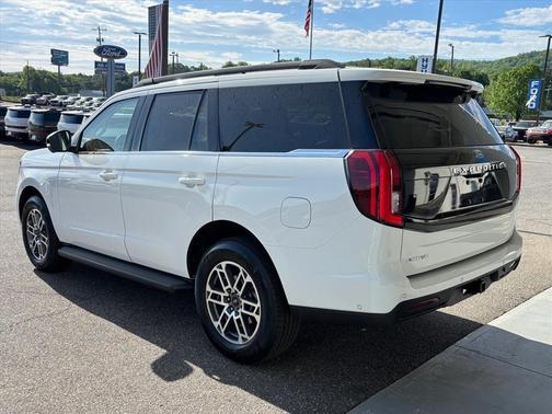 OXFORD WHITE 2025 Ford Expedition Active
