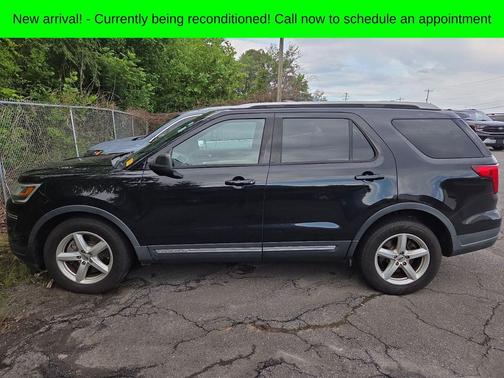Black Metallic 2019 Ford Explorer XLT