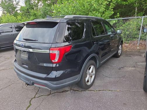 Black Metallic 2019 Ford Explorer XLT