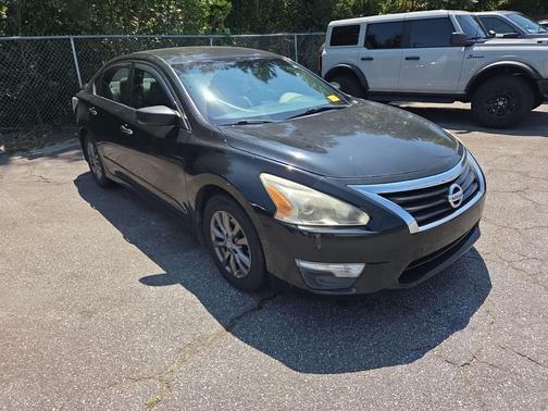 Super Black 2015 Nissan Altima 2.5 S