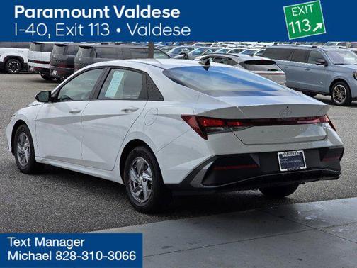 2024 Hyundai ELANTRA SE