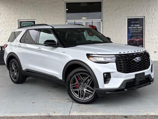 2026 Ford Explorer ST-Line