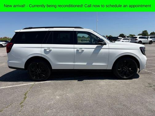 White Metallic 2025 Ford Expedition Platinum