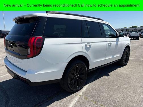 White Metallic 2025 Ford Expedition Platinum