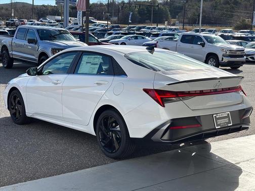 2026 Hyundai ELANTRA Sport