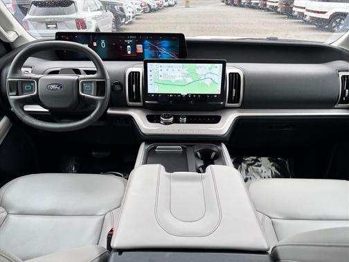 White Metallic 2025 Ford Expedition Max Active 4x4