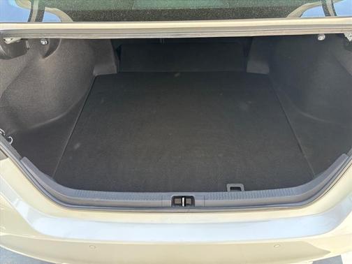 Pearl 2019 Toyota Camry XSE