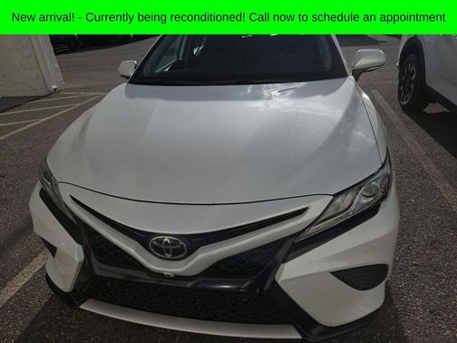 Pearl 2019 Toyota Camry XSE