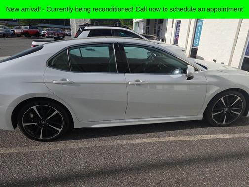 Pearl 2019 Toyota Camry XSE