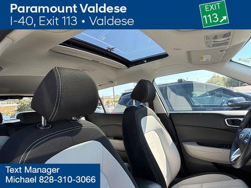 2024 Hyundai VENUE SEL