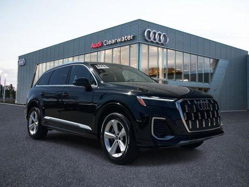 2025 Audi Q7 Premium 45 TFSI quattro Tiptronic