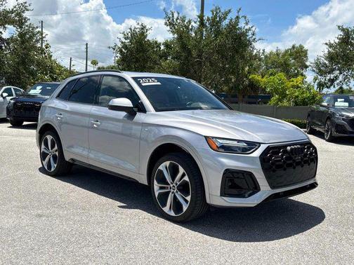 2025 Audi Q5 Premium Plus 45 TFSI S line quattro S tronic