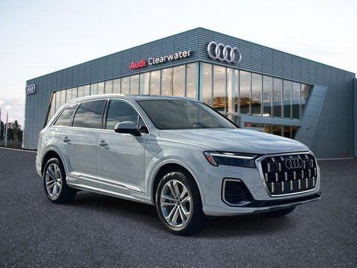 2025 Audi Q7 Premium 45 TFSI quattro Tiptronic