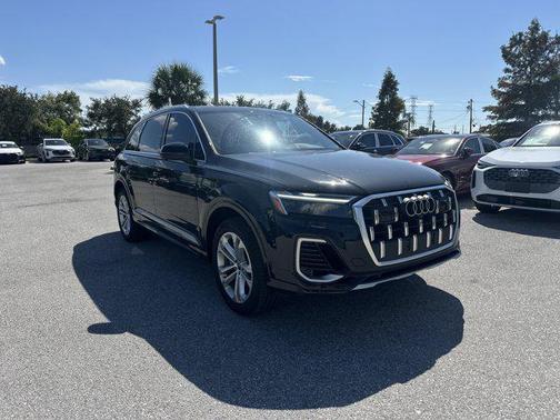 2025 Audi Q7 Premium Plus 55 TFSI quattro Tiptronic