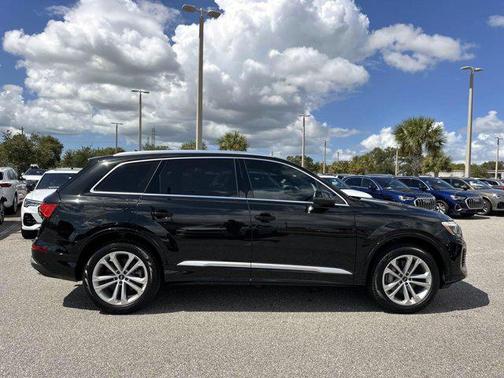 2025 Audi Q7 Premium Plus 55 TFSI quattro Tiptronic