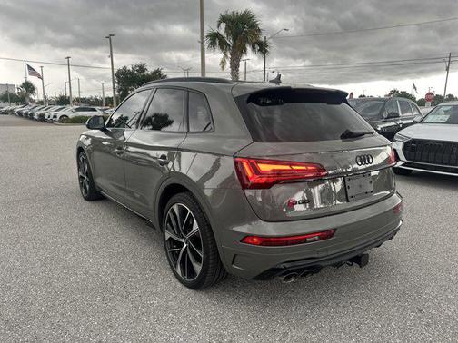 2024 Audi SQ5 Premium Plus TFSI quattro Tiptronic