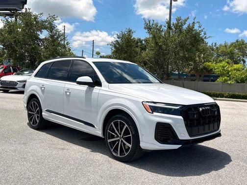 2025 Audi Q7 Premium Plus 45 TFSI quattro Tiptronic