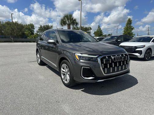 2025 Audi Q7 Premium Plus 45 TFSI quattro Tiptronic