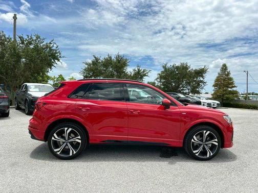 2024 Audi Q3 Premium Plus 45 TFSI S line quattro Tiptronic