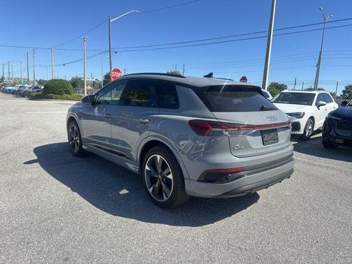 2024 Audi Q4 e-tron Prestige 55 quattro