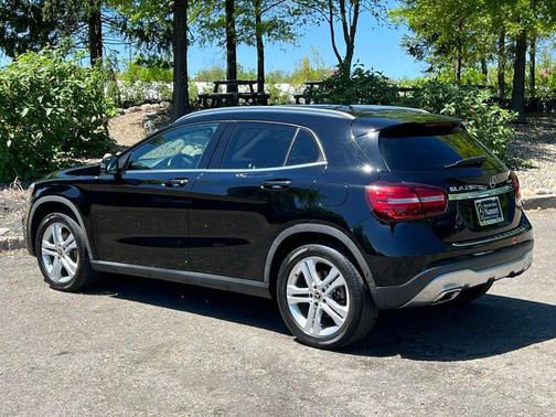 Night Black 2020 Mercedes-Benz GLA 250 4MATIC