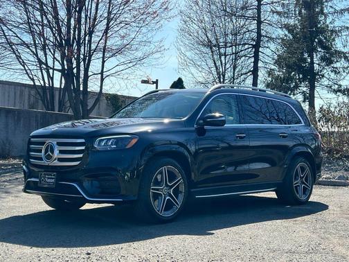 Black 2025 Mercedes-Benz GLS 450 4MATIC