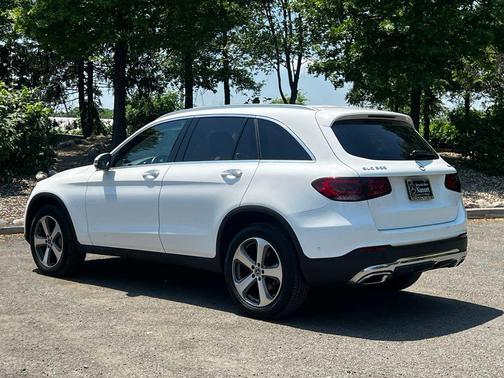 Polar White 2022 Mercedes-Benz GLC 300 4MATIC