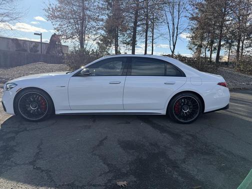 2025 Mercedes-Benz AMG S 63 E 4MATIC