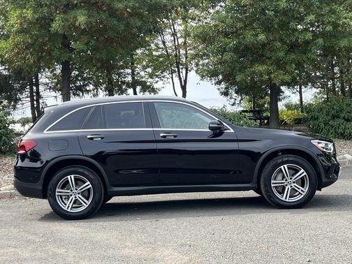 2022 Mercedes-Benz GLC 300 4MATIC