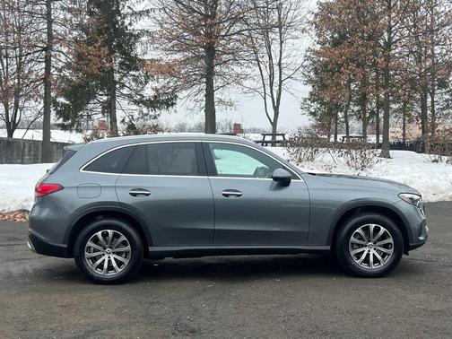 2023 Mercedes-Benz GLC 300 4MATIC