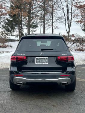 2022 Mercedes-Benz GLB 250 4MATIC