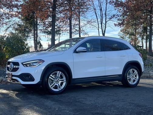 2021 Mercedes-Benz GLA 250 Base 4MATIC