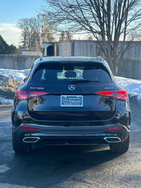 2023 Mercedes-Benz GLC 300 4MATIC