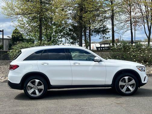 Polar White 2022 Mercedes-Benz GLC 300 4MATIC