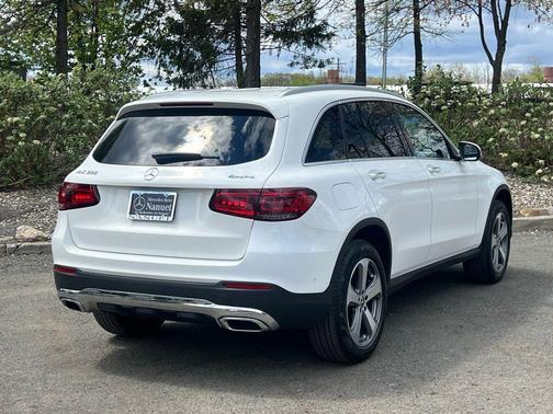 Polar White 2022 Mercedes-Benz GLC 300 4MATIC