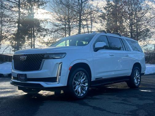 2023 Cadillac Escalade ESV Premium Luxury