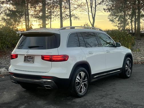 2025 Mercedes-Benz GLB 250 4MATIC