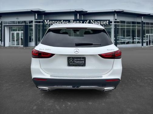 2021 Mercedes-Benz GLA 250 Base 4MATIC