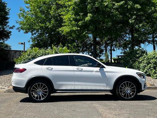 Polar White 2022 Mercedes-Benz GLC 300 4MATIC Coupe