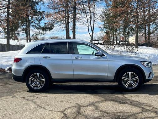 2022 Mercedes-Benz GLC 300 4MATIC