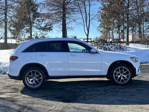 2022 Mercedes-Benz GLC 300 4MATIC