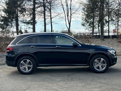 2022 Mercedes-Benz GLC 300 4MATIC