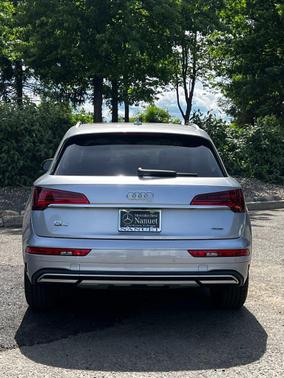 Florett Silver Metallic 2021 Audi Q5 45 Premium