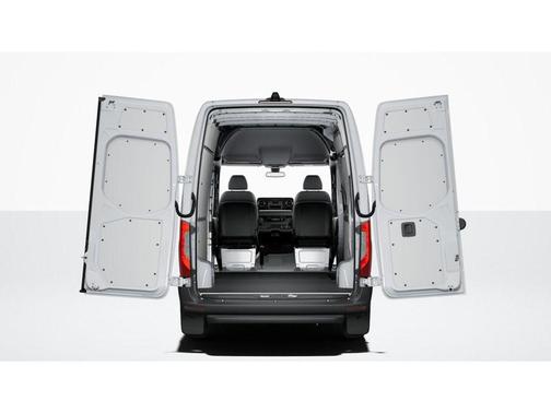 Arctic White 2026 Mercedes-Benz Sprinter 2500 Cargo 144 WB