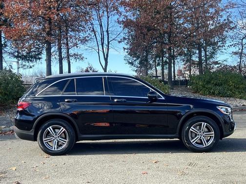 2022 Mercedes-Benz GLC 300 4MATIC
