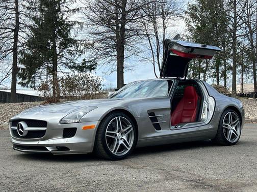 2011 Mercedes-Benz SLS AMG Base