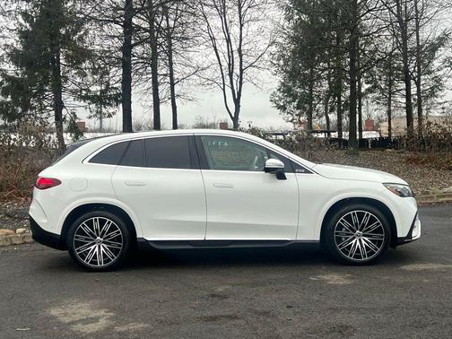 Polar White 2025 Mercedes-Benz EQE 350 4MATIC