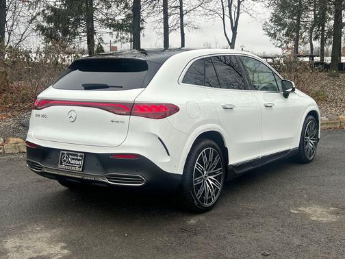 Polar White 2025 Mercedes-Benz EQE 350 4MATIC