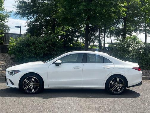 Polar White 2022 Mercedes-Benz CLA 250 4MATIC